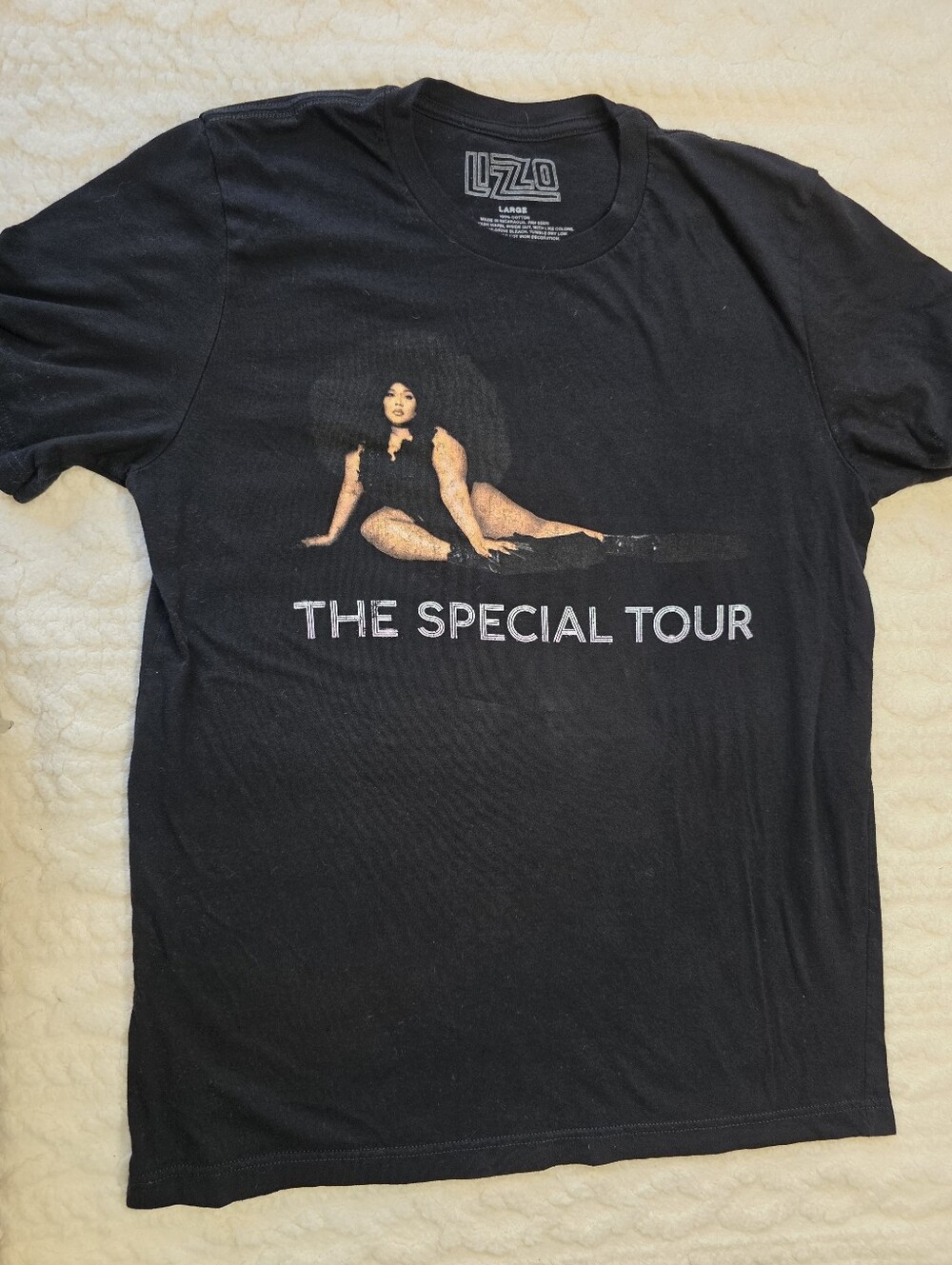 Lizzo The Special Tour Fall 2022 Black Concert Graphic Tee Large